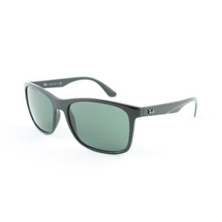 Ray-Ban napszemüveg