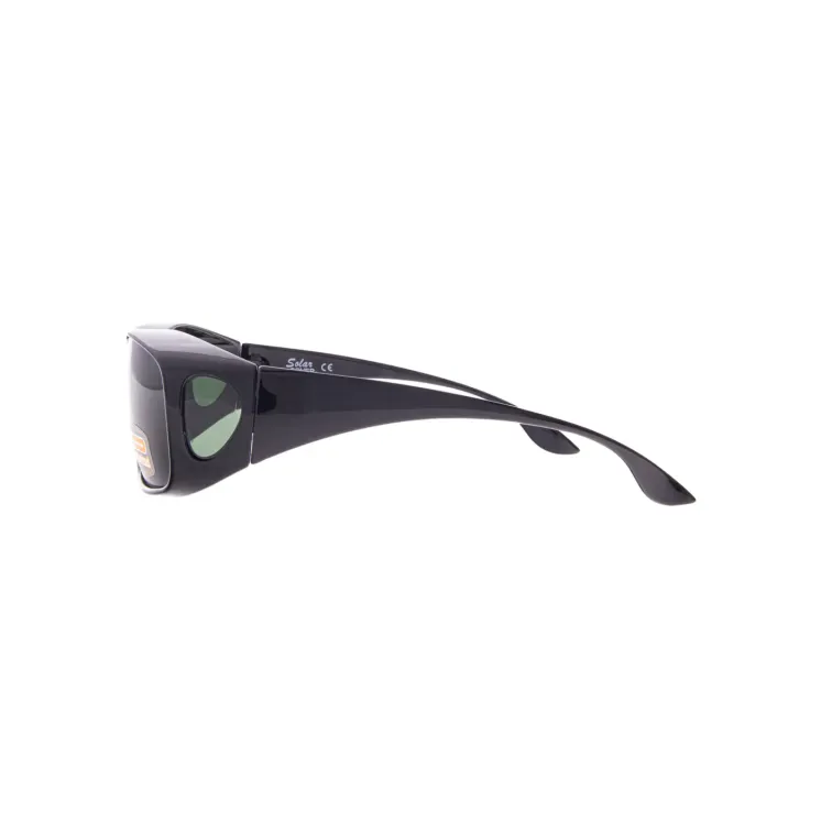 Polarized sunglasses that can be worn over glasses – narrow oval with green lenses