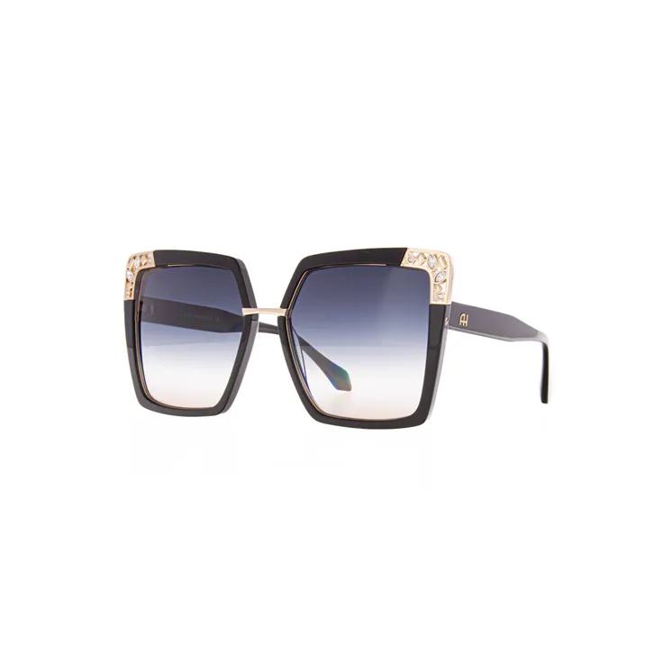 Ana Hickmann sunglasses