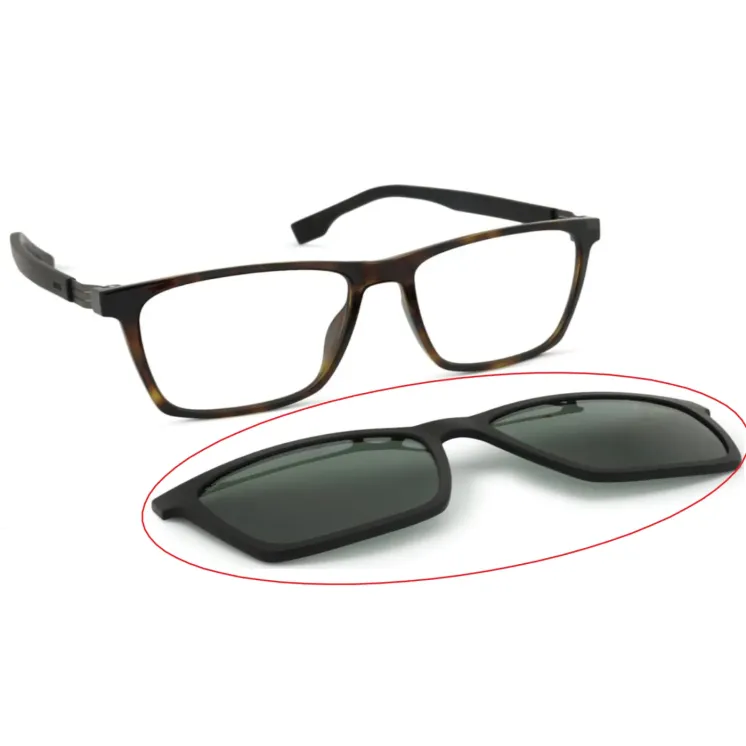 BOSS 1576/CS WR7 szemüveg előtét – polarizált, UV-szűrős zöld lencse BOSS 1576/CS WR7 szemüveg előtét – polarizált, UV-szűrős zöld lencse